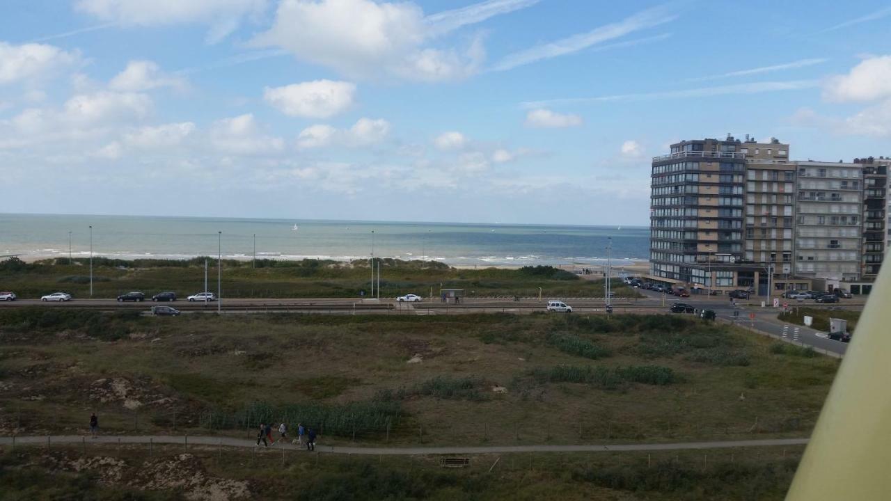 Studio On The Beach With Sea View Middelkerke Eksteriør billede